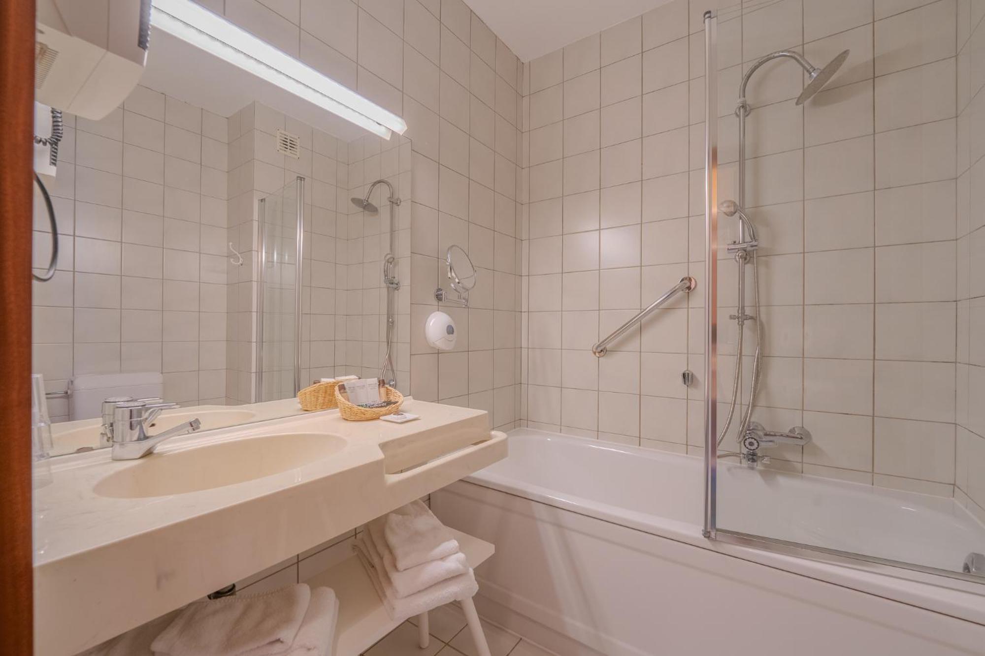 Hotel Hotleu Waimes Esterno foto